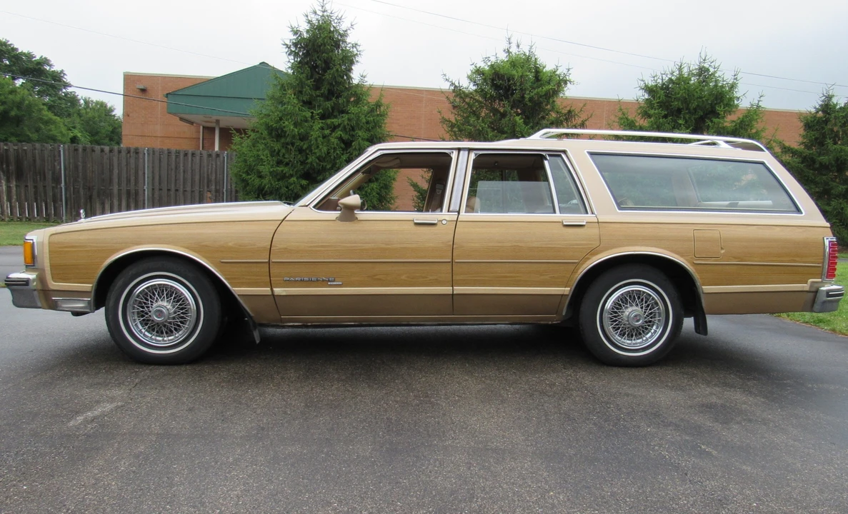 1986 Pontiac Parisienne - Image 2 of 31