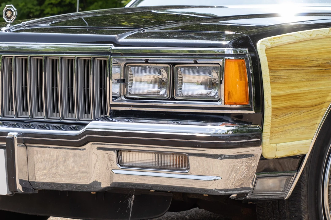 1986 Pontiac Parisienne - Image 13 of 31