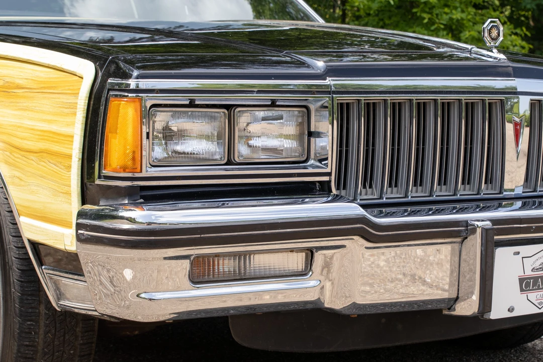 1986 Pontiac Parisienne - Image 12 of 31