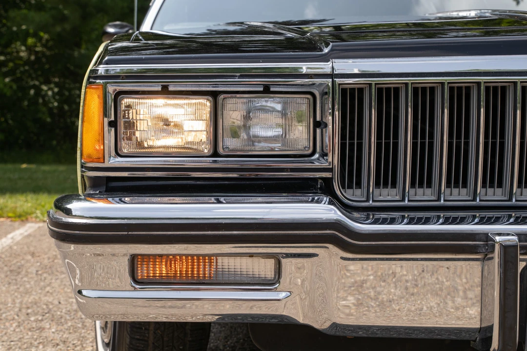 1986 Pontiac Parisienne - Image 14 of 31