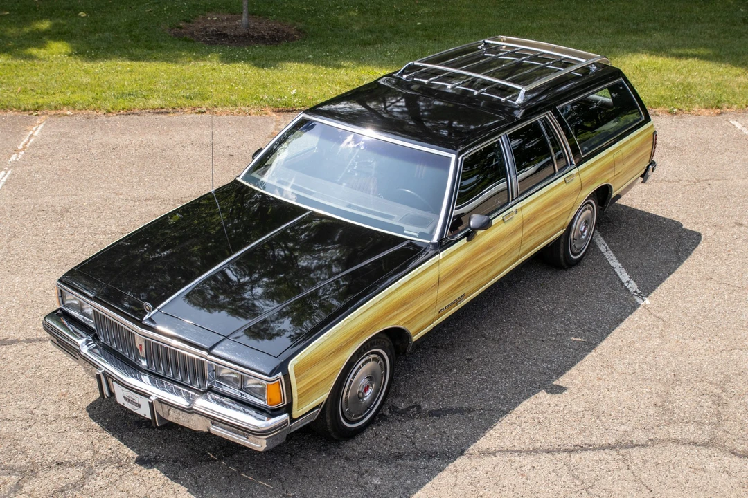 1986 Pontiac Parisienne - Image 2 of 31