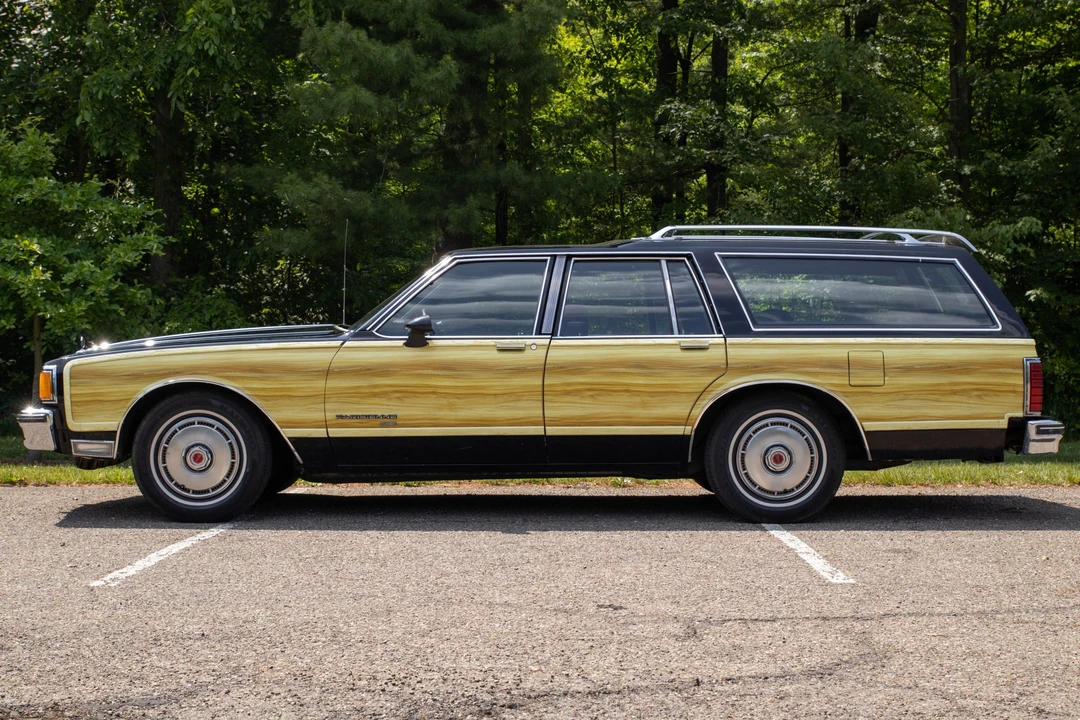 1986 Pontiac Parisienne - Image 3 of 31