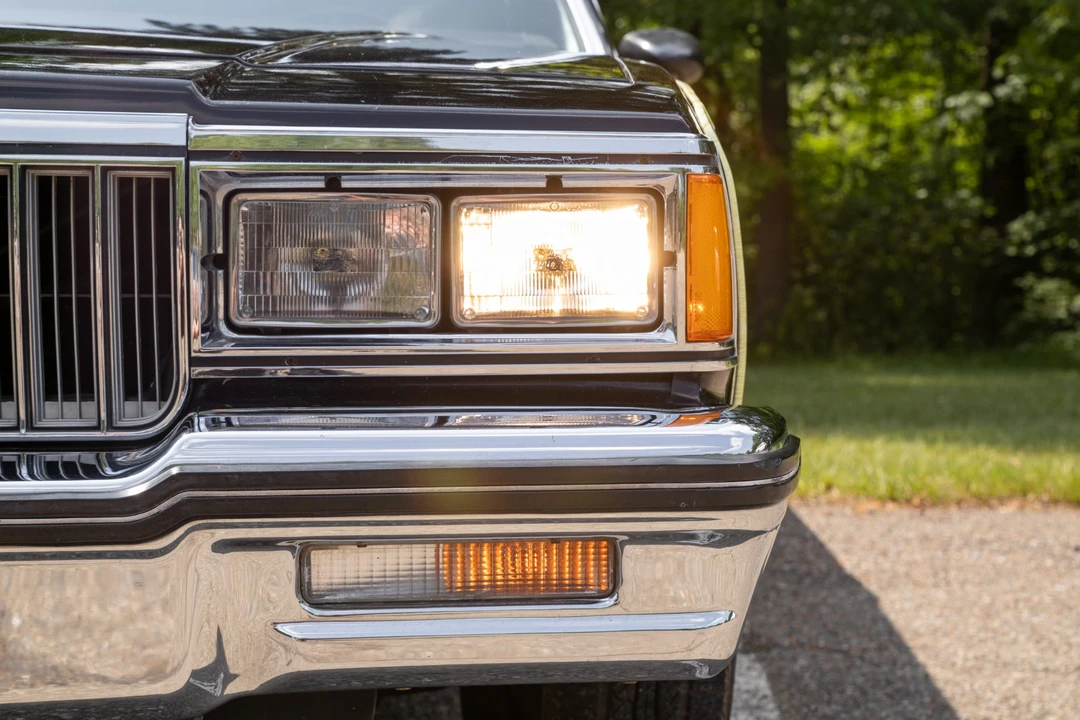 1986 Pontiac Parisienne - Image 15 of 31