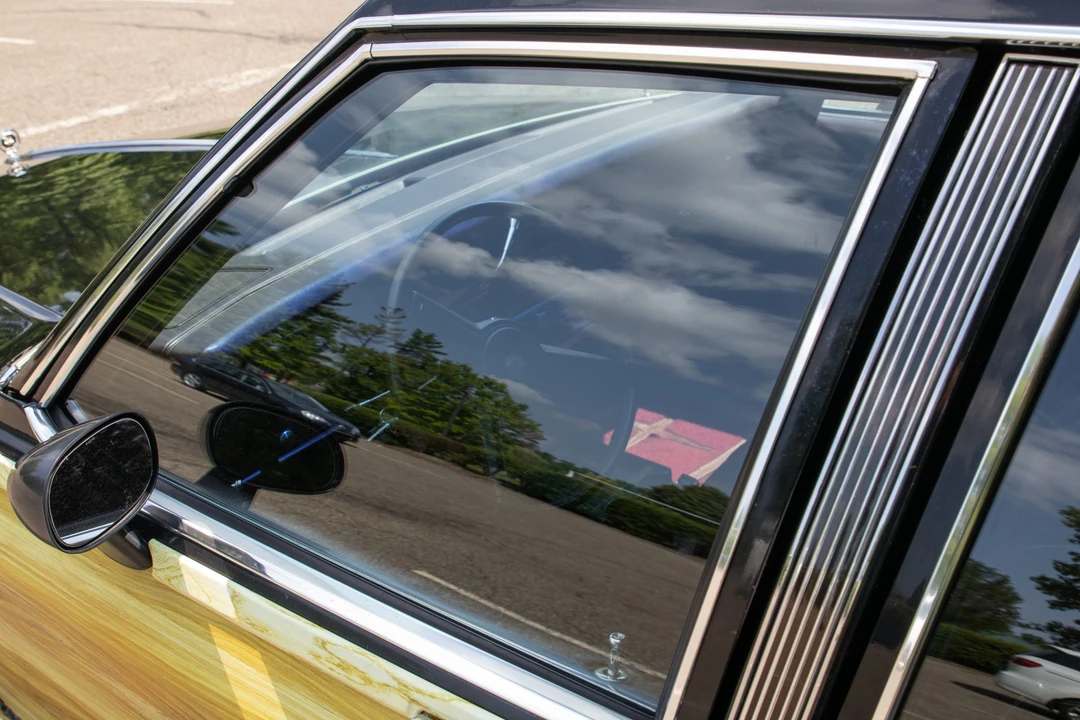 1986 Pontiac Parisienne - Image 23 of 31