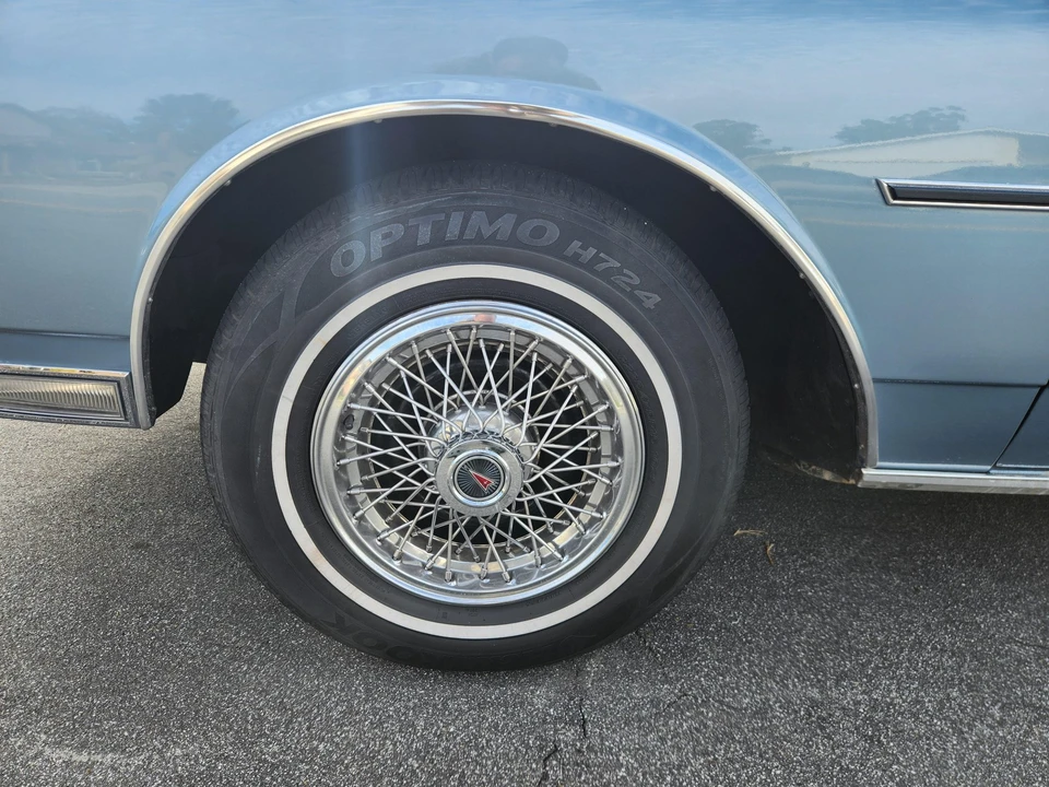 1986 Pontiac Safari - Image 21 of 31