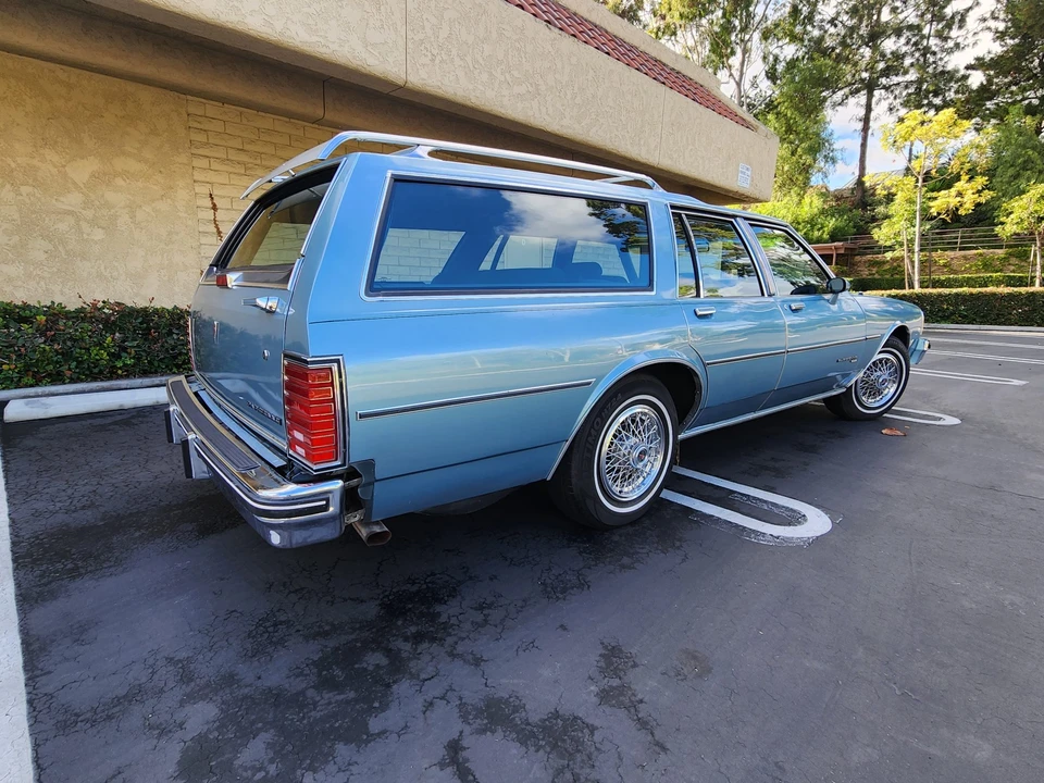 1986 Pontiac Safari - Image 4 of 31