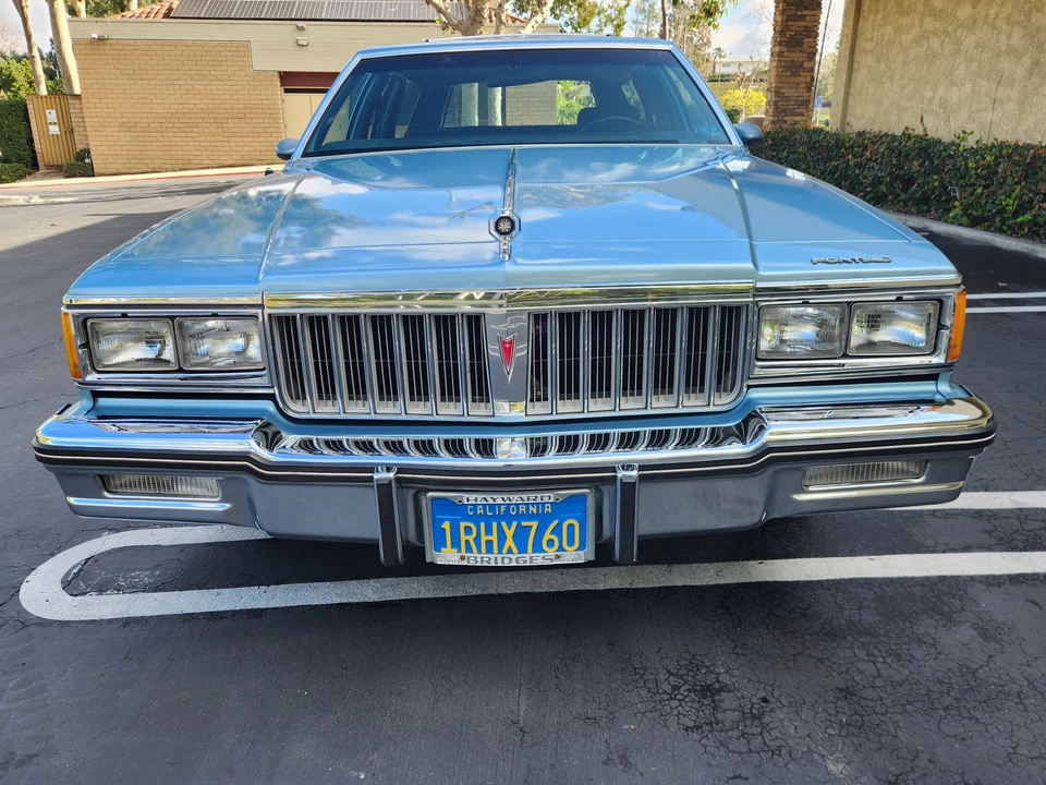 1986 Pontiac Safari - Image 11 of 31