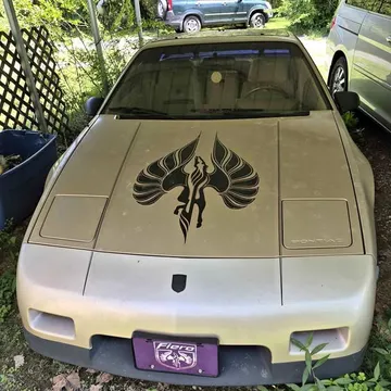 1986 Pontiac Sunbird LE Coupe 2D