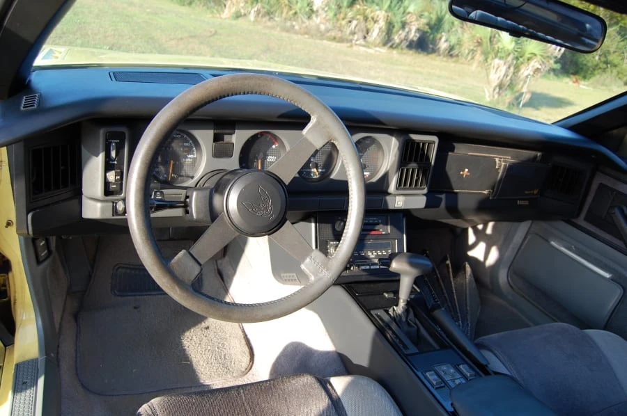 1986 Pontiac Firebird Trans Am 3rd Gen - Image 4 of 8