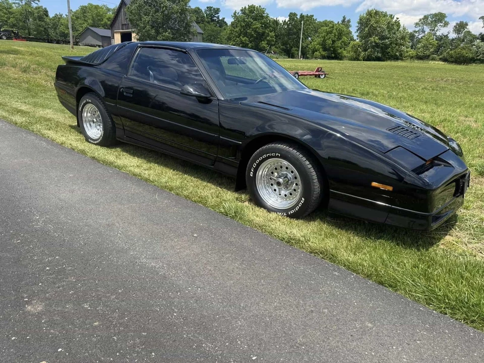 1986 Pontiac Firebird Trans Am 3rd Gen - Image 2 of 30
