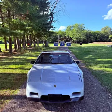 1986 Pontiac Fiero 2M6