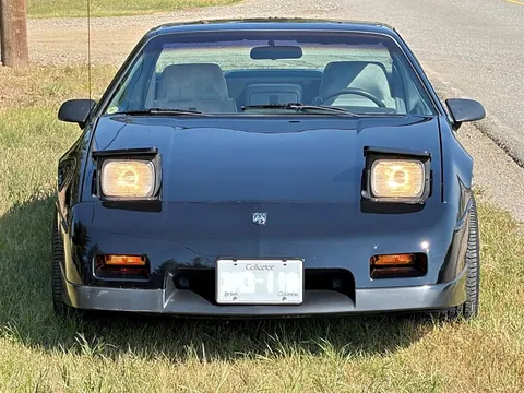 1986 Pontiac Fiero SE