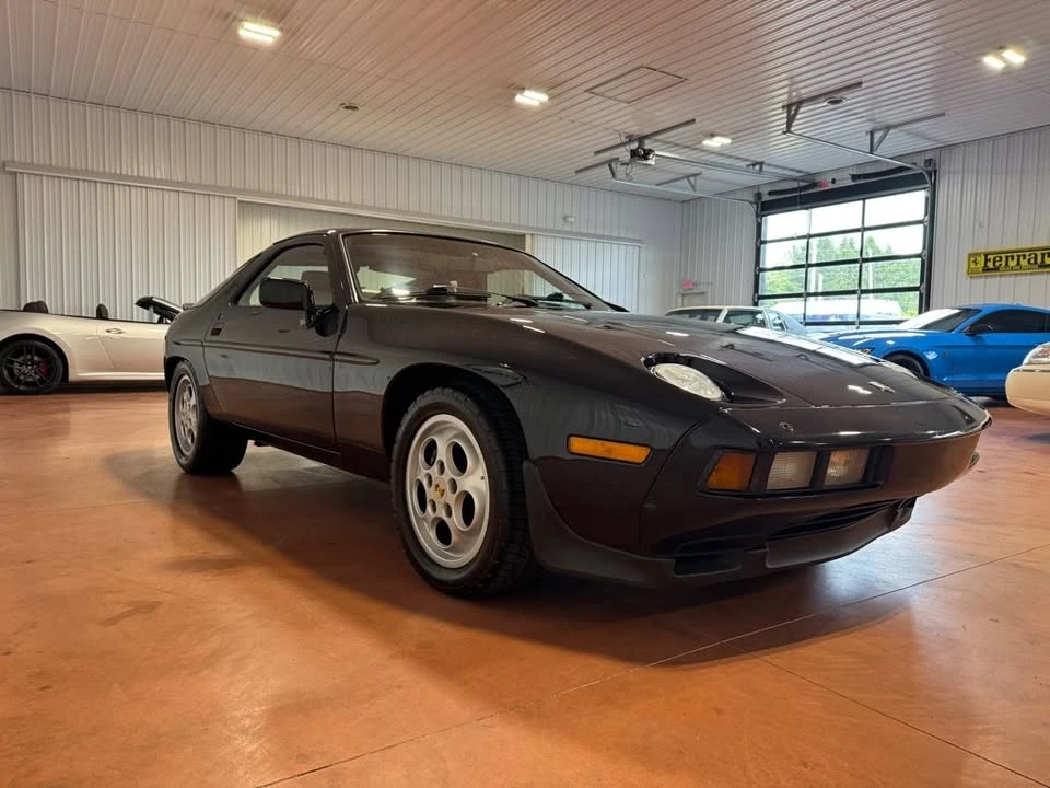 1986 Porsche 928 - Image 6 of 20