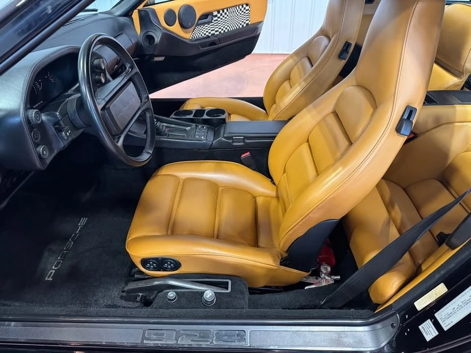 1986 Porsche 928 - Image 18 of 20