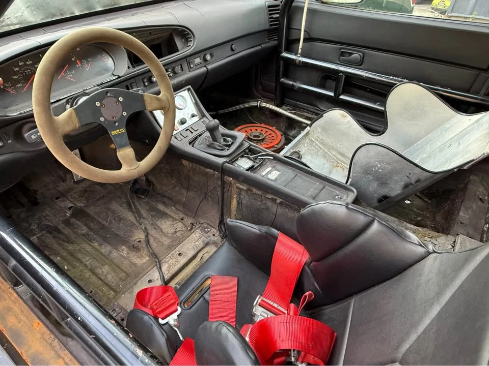 1986 Porsche 944 - Image 10 of 16