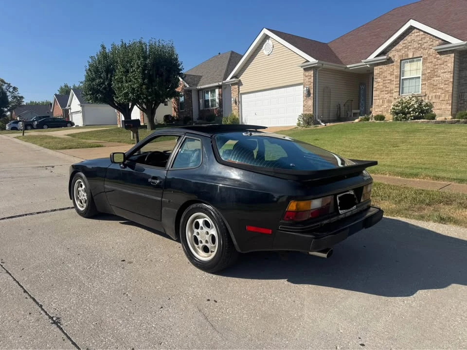 1986 Porsche 944 - Image 3 of 7