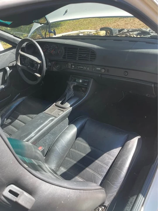 1986 Porsche 944 - Image 4 of 9