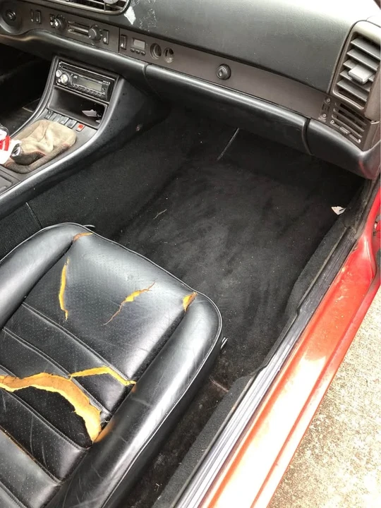 1986 Porsche 944 - Image 2 of 6