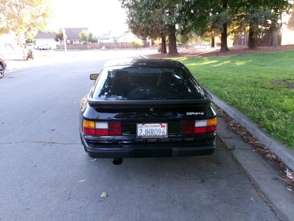 1986 Porsche 944 - Image 6 of 8
