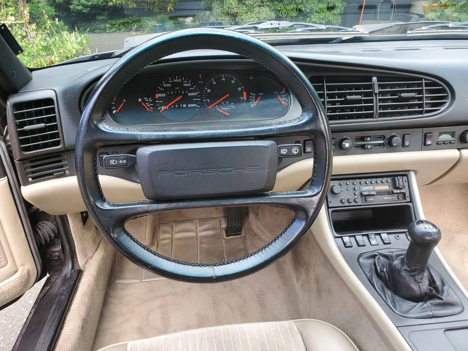 1986 Porsche 944 - Image 5 of 14