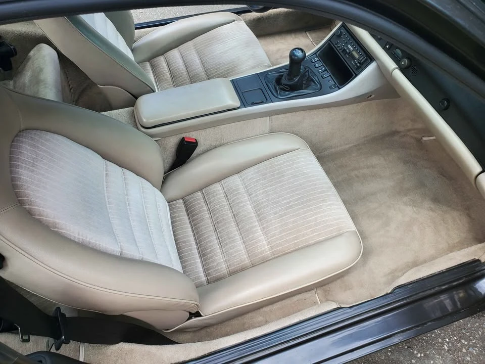 1986 Porsche 944 - Image 7 of 14