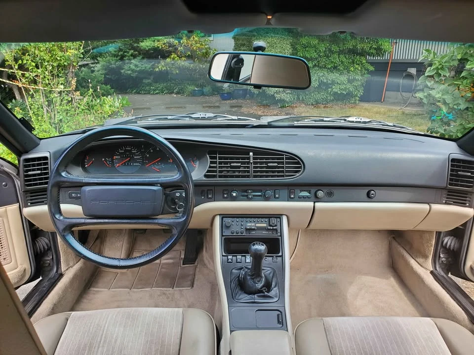 1986 Porsche 944 - Image 8 of 14
