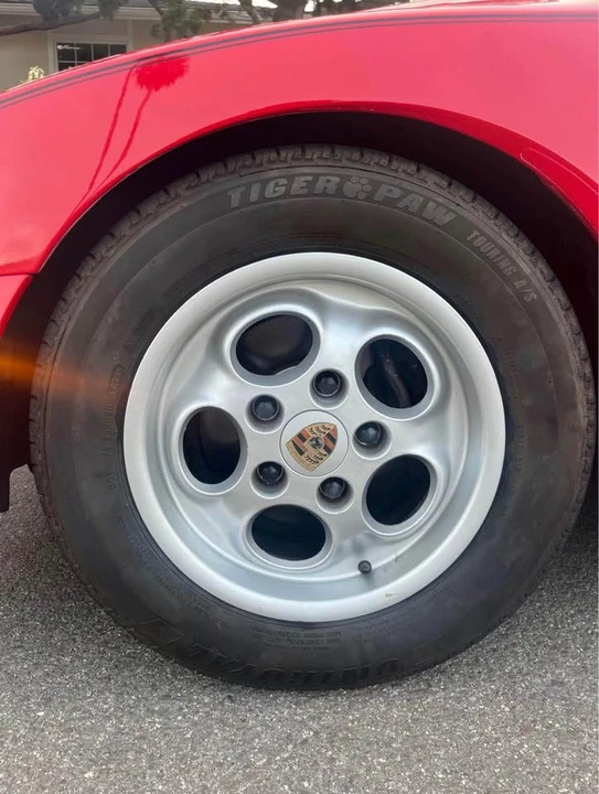 1986 Porsche 944 - Image 5 of 13