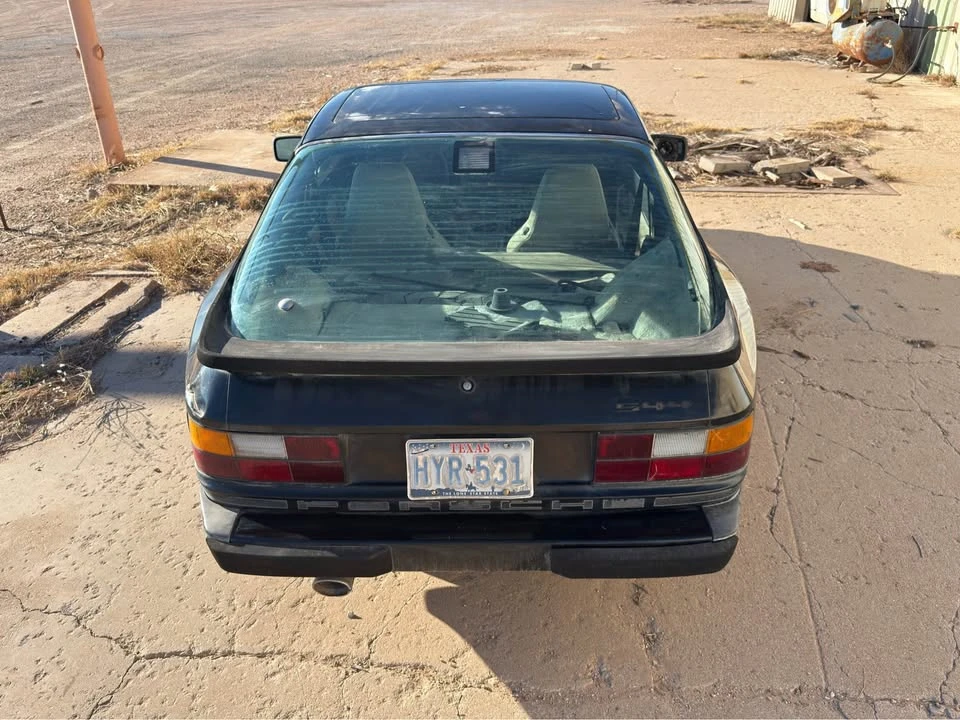 1986 Porsche 944 - Image 9 of 10
