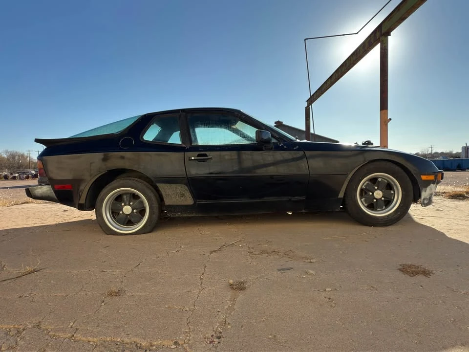 1986 Porsche 944 - Image 4 of 10