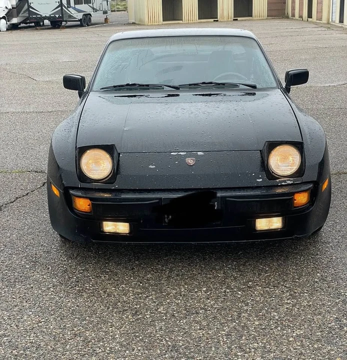 1986 Porsche 944 - Image 11 of 12