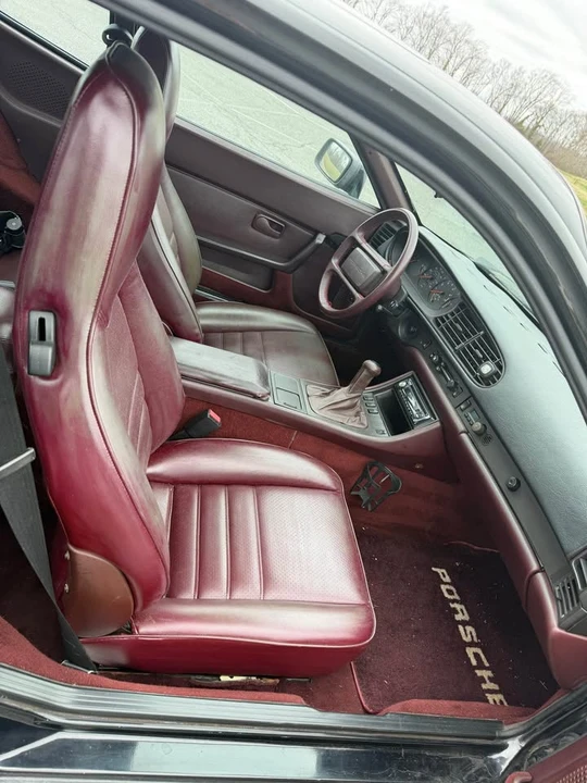 1986 Porsche 944 - Image 10 of 20