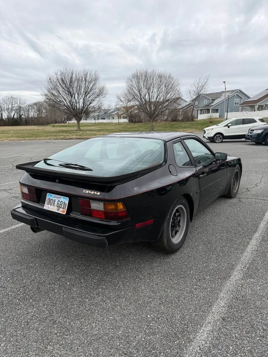 1986 Porsche 944 - Image 5 of 20