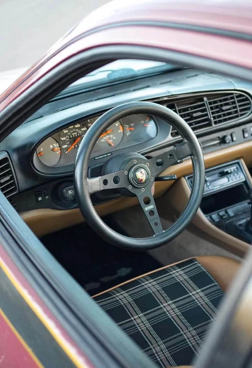 1986 Porsche 944 - Image 2 of 8