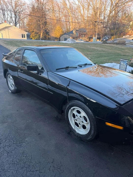 1986 Porsche 944 - Image 2 of 14