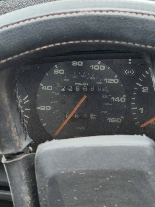 1986 Porsche 944 - Image 2 of 17