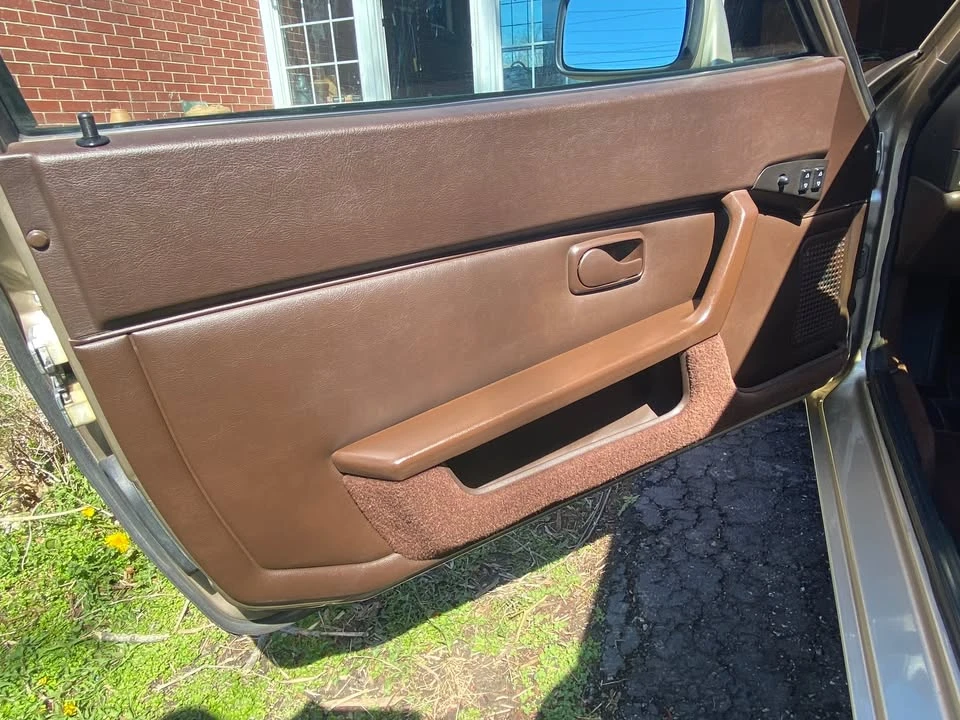 1986 Porsche 944 - Image 7 of 10