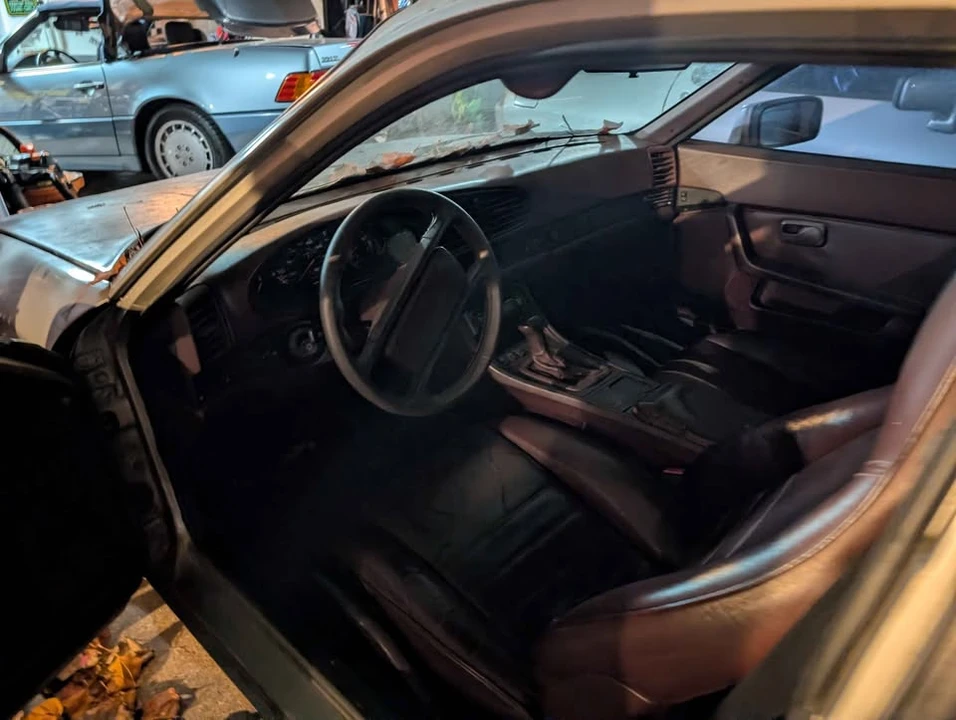 1986 Porsche 944 - Image 8 of 14