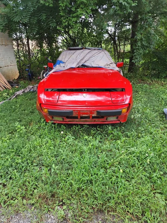 1986 Porsche 944 - Image 3 of 17