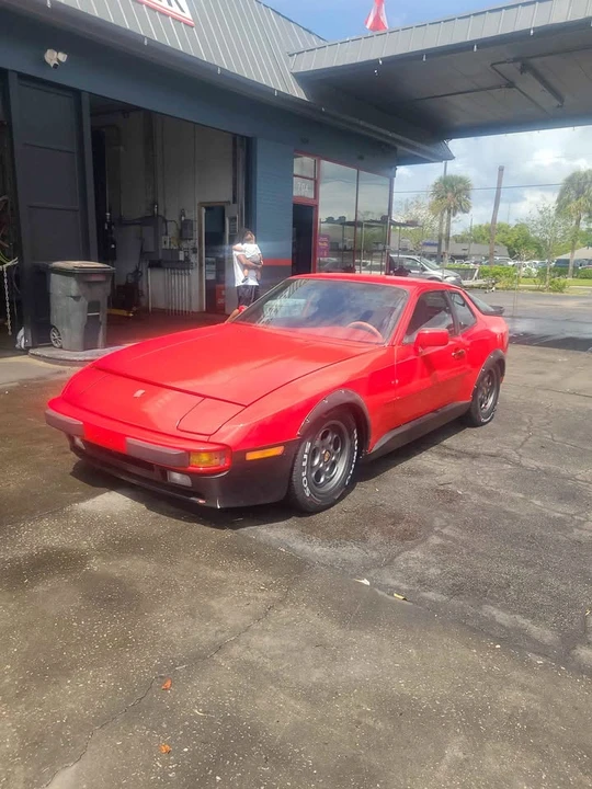 1986 Porsche 944 - Image 2 of 7