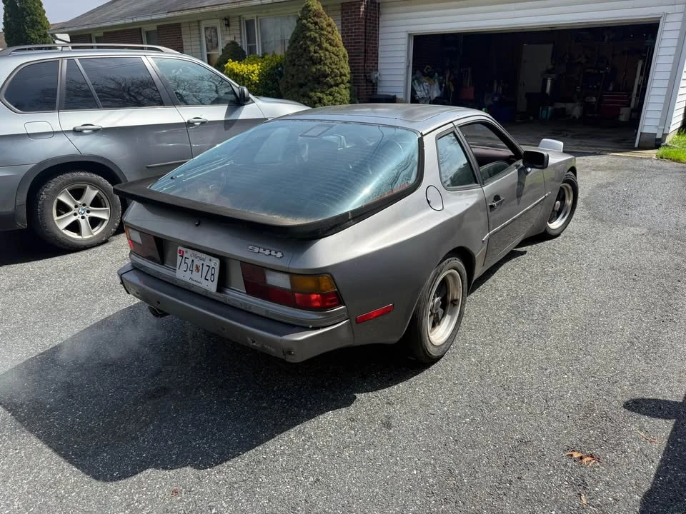 1986 Porsche 944 - Image 2 of 7