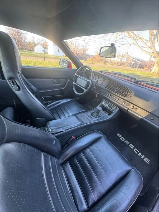 1986 Porsche 944 - Image 6 of 8