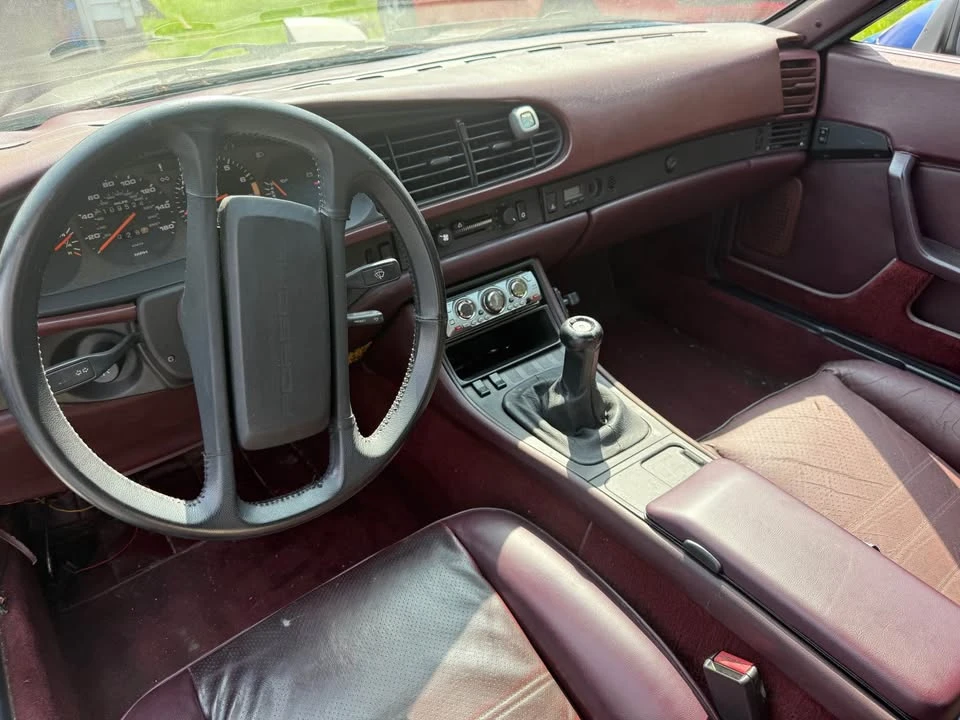 1986 Porsche 944 - Image 3 of 7
