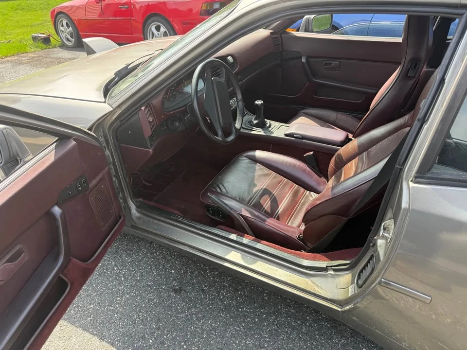 1986 Porsche 944 - Image 6 of 7