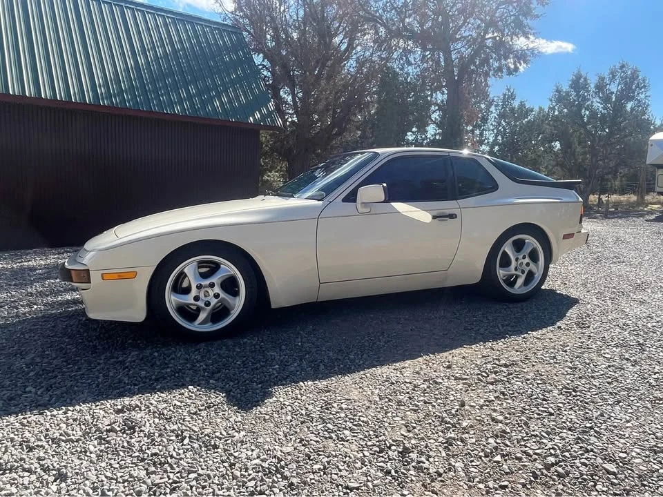 1986 Porsche 944 - Image 2 of 20