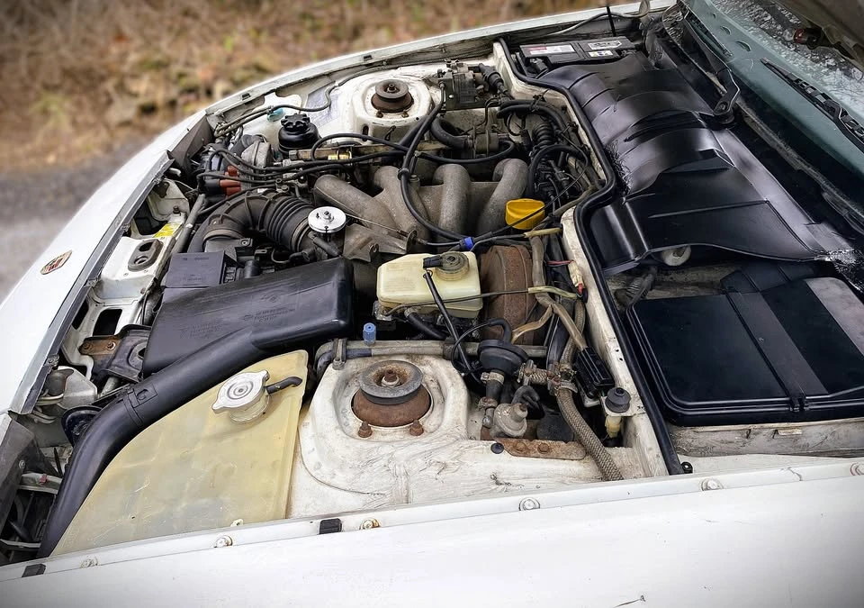 1986 Porsche 944 - Image 15 of 20