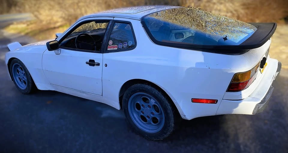 1986 Porsche 944 - Image 11 of 20