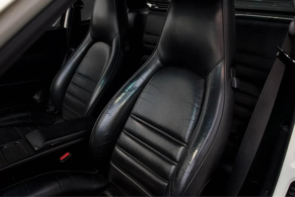 1986 Porsche 944 - Image 15 of 17