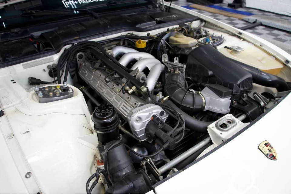 1986 Porsche 944 - Image 10 of 17