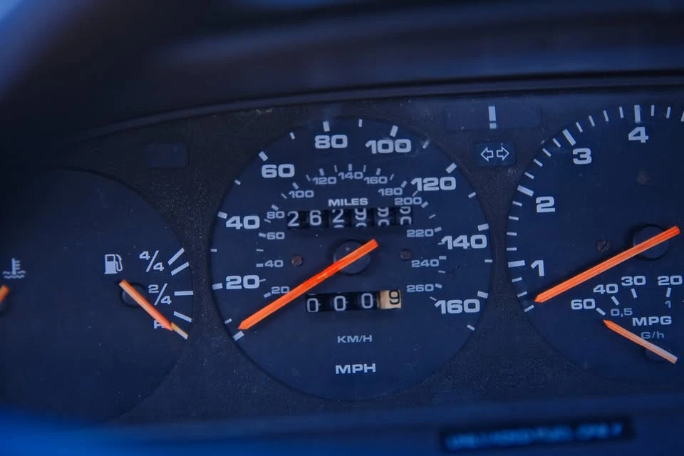 1986 Porsche 944 - Image 15 of 19