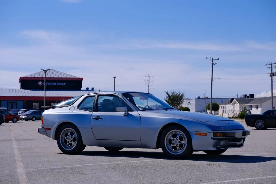 1986 Porsche 944 - Image 3 of 19